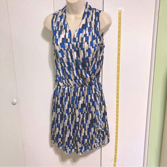 White House Black Market Sleeveless Geometric Wrap A Line Flowy Dress Size 6 - Picture 3 of 15
